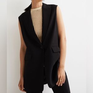 H&M Black Sleeveless Blazer size large